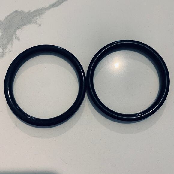 Set 2 Black Brown Chevron Plastic Bangles Vintage 80s Faux Wood 3" - Picture 3 of 4